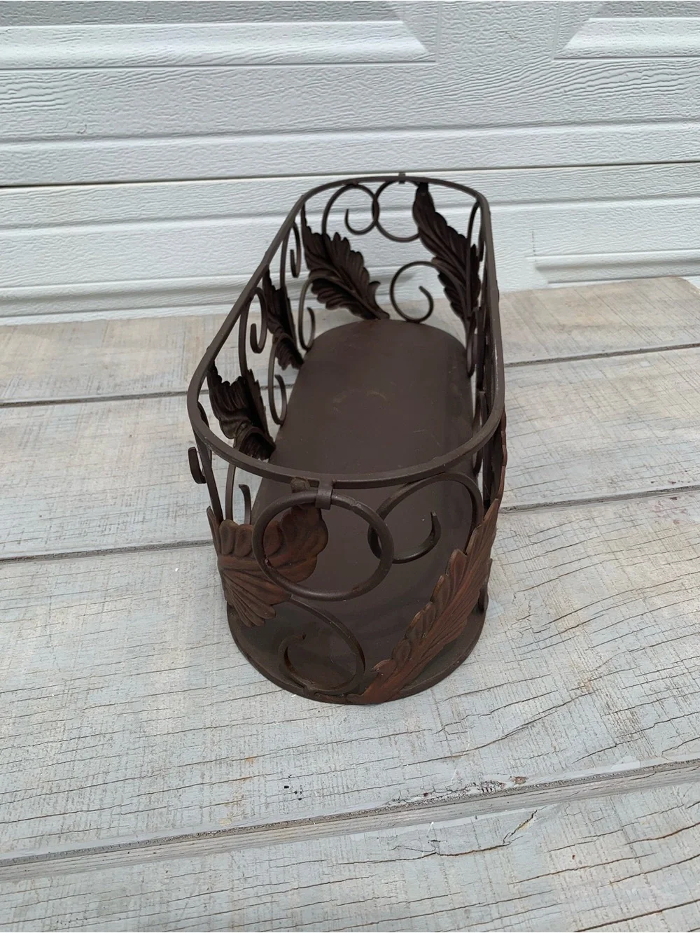 Vtg Wrought Iron Oval Planter Basket Metal Leaves Scrollwork Handle Caddy 19”